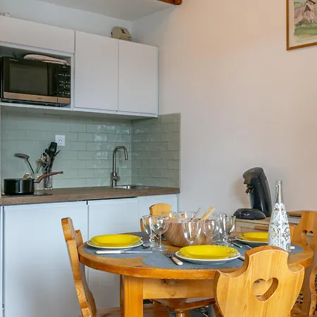 à Avec Balcon Sud/ouest, Proche Commodités, Navette Gratuite - Fr-1-694-289 Appartement *
